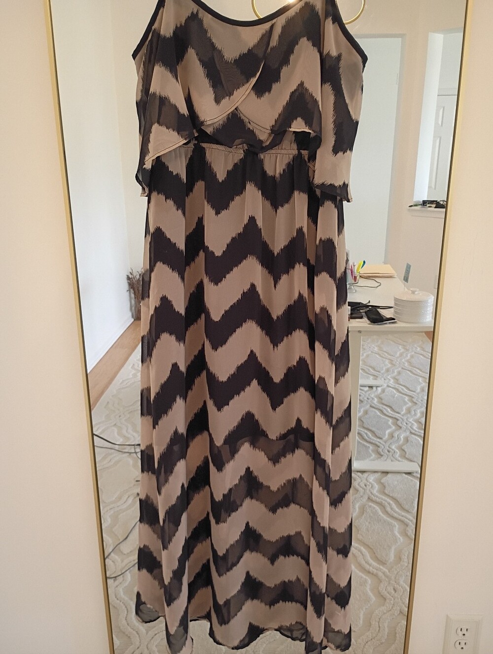 Women’s Taupe and Black Chevron Maxi Dress